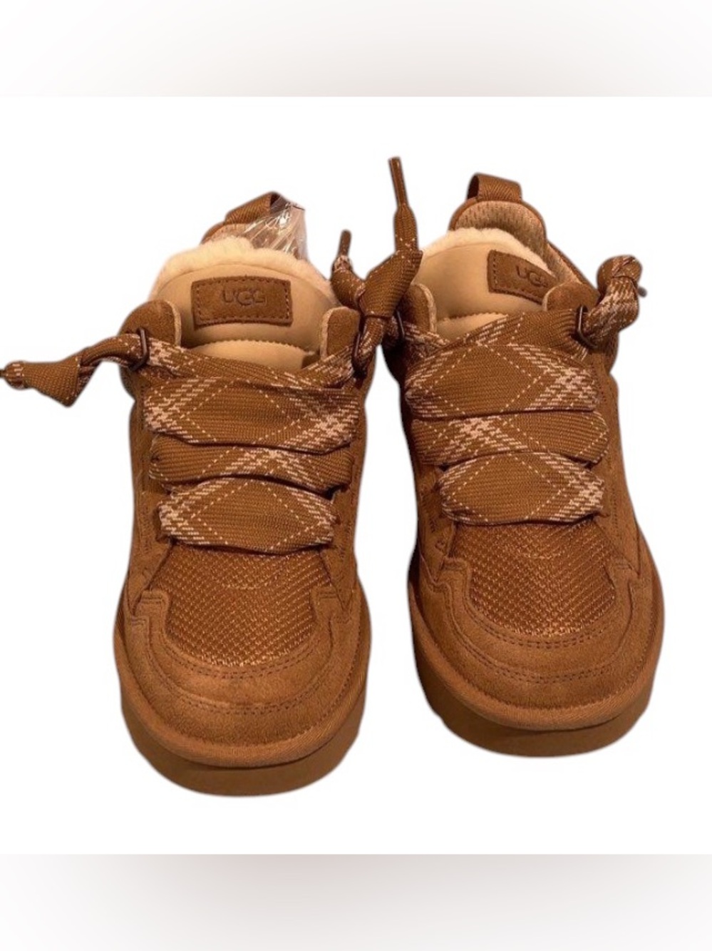 UGG® Lowmel Chestnut Shearling Sneaker Size 9 NWOT Extra Laces